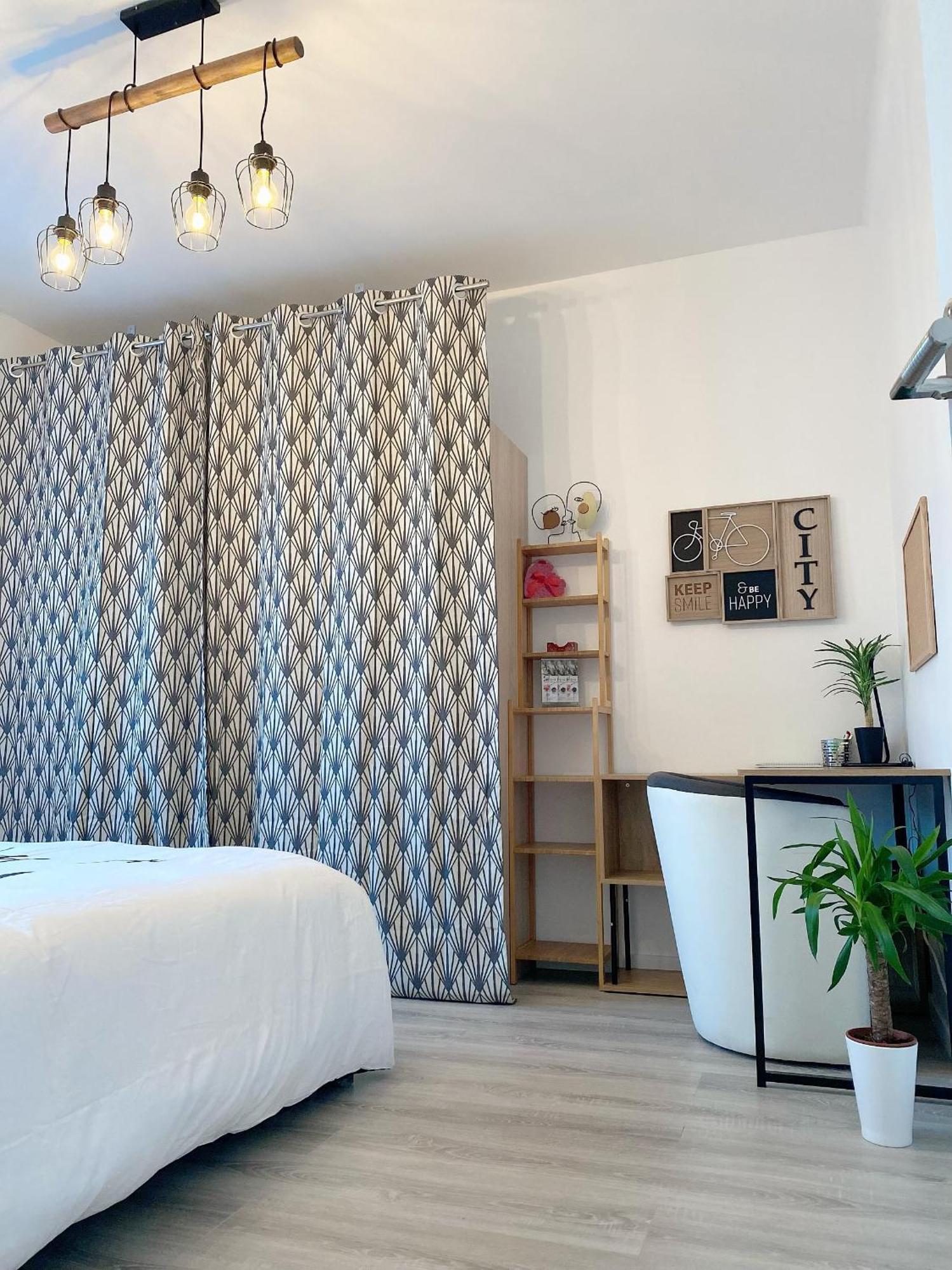 Et Moderne De Apartment L'Hay-les-Roses